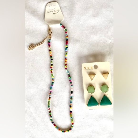 Seed bead colorful necklace with green + earring set, gold tone - Picture 1 of 10
